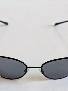NWT Vintage 90's Large Oval Metal Sport Sunglasses (M. Black)